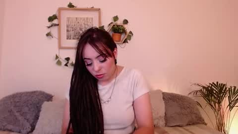 Harmony    Please help me to reach 100 thumbs up online show from February 9, 2025, 3:32 am