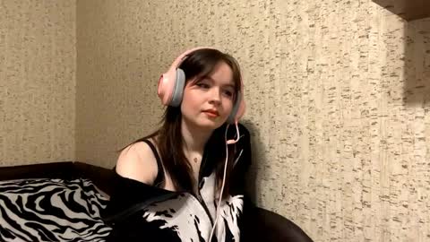 Mary online show from April 30, 2026, 5:41 pm