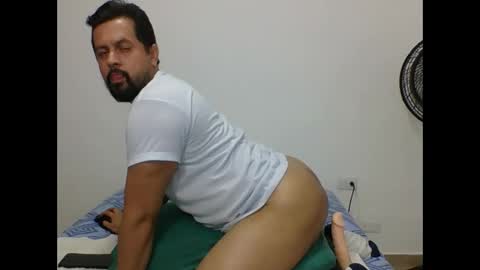 Snapshot of harry_goldenmillerx10fun chatting on December 7, 2024, 8:38 pm Harry online show from December 7, 2024, 8:38 pm