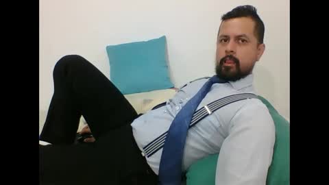 Snapshot of harry_goldenmillerx10fun chatting on January 10, 2025, 3:27 pm Harry online show from January 10, 2025, 3:27 pm