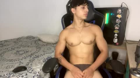 harry_p01 online show from February 8, 2025, 4:36 pm