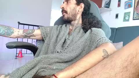 Snapshot of harry_reems_ chatting on February 6, 2026, 3:15 pm OMAR online show from February 6, 2026, 3:15 pm