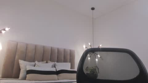 Snapshot of harryy_joness chatting on December 21, 2024, 5:51 pm Harry Jones online show from December 21, 2024, 5:51 pm