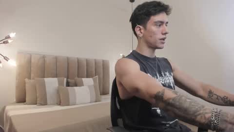 Snapshot of harryy_joness chatting on February 25, 2025, 5:36 pm Harry Jones online show from February 25, 2025, 5:36 pm