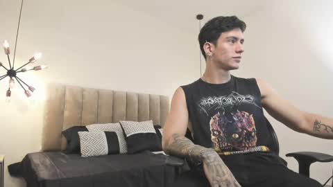 Snapshot of harryy_joness chatting on March 5, 2025, 5:50 pm Harry Jones online show from March 5, 2025, 5:50 pm