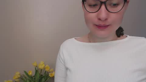 hartfoxx online show from March 10, 2025, 4:49 am