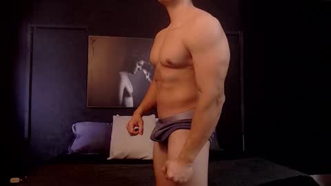 Snapshot of hat_guy01 chatting on February 25, 2026, 9:24 pm hat_guy01 online show from February 25, 2026, 9:24 pm