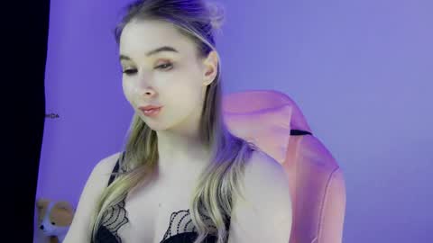 Anna online show from March 31, 2026, 9:15 pm