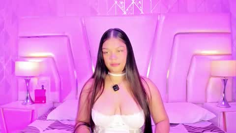 hatsajones online show from February 24, 2026, 5:05 am