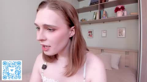 Mia online show from April 3, 2026, 8:01 am