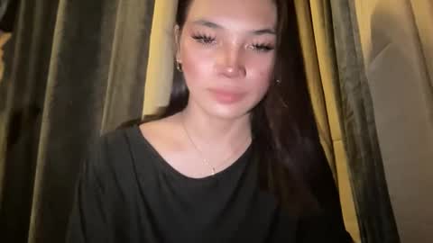 LALA A online show from November 22, 2025, 6:23 am