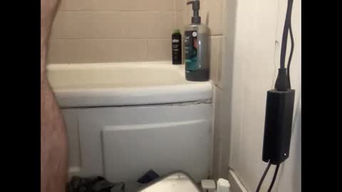 Snapshot of havingfun103 chatting on December 4, 2025, 12:25 pm havingfun103 online show from December 4, 2025, 12:25 pm