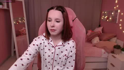 Snapshot of haya_harareet chatting on February 14, 2026, 7:38 am Mia online show from February 14, 2026, 7:38 am