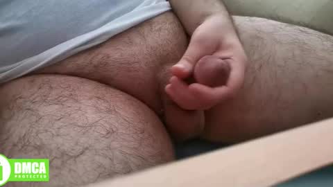 ZhongLi online show from October 22, 2025, 4:46 am