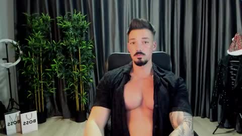 HaydenSpears online show from November 18, 2025, 2:43 pm