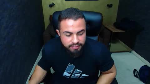 HayesWood online show from October 30, 2025, 6:15 am