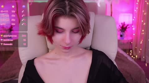 haylaamber online show from December 24, 2024, 5:38 am