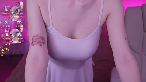 haylaamber online show from February 4, 2025, 8:06 pm