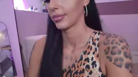 Snapshot of hayleybabe4 chatting on February 10, 2026, 10:36 pm Hayley online show from February 10, 2026, 10:36 pm