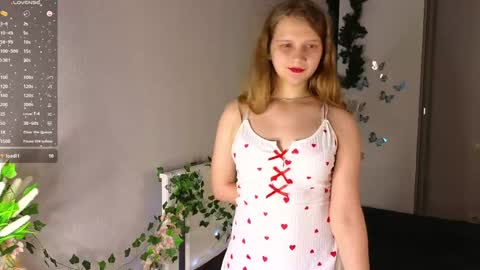 Jenny online show from April 15, 2026, 7:58 pm