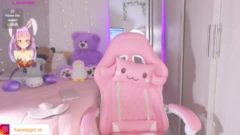 Snapshot of hazelbabee_ chatting on November 3, 2025, 8:04 am Lynn online show from November 3, 2025, 8:04 am