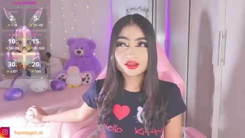 Snapshot of hazelbabee_ chatting on November 6, 2025, 6:25 am Lynn online show from November 6, 2025, 6:25 am