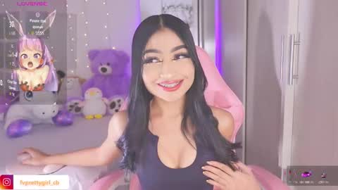 Snapshot of hazelbabee_ chatting on November 26, 2025, 5:52 am Lynn online show from November 26, 2025, 5:52 am