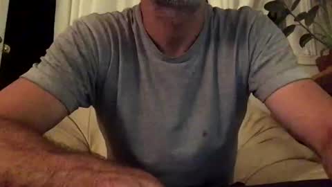 hazelsinclair online show from August 6, 2026, 2:57 am