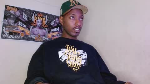 hazlan_420 online show from October 9, 2025, 12:03 pm