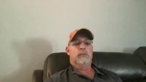 Hdeuce22 online show from February 3, 2025, 8:24 pm