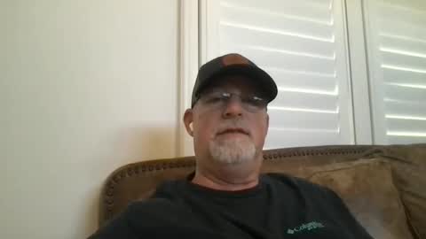 Hdeuce22 online show from April 27, 2026, 6:50 pm