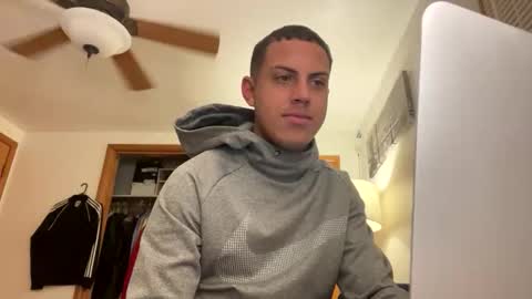 headsome01_ online show from October 17, 2025, 4:26 am