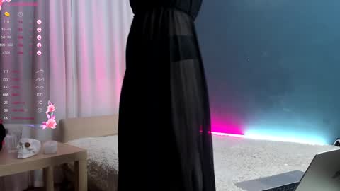 Snapshot of heaven_blonde chatting on December 6, 2024, 3:33 pm Our names are Anette and Alice online show from December 6, 2024, 3:33 pm