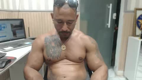 hebertgomes online show from November 28, 2025, 10:45 pm