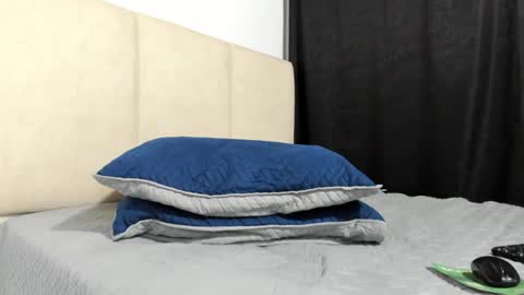 Snapshot of hector_18_ chatting on October 1, 2025, 11:11 pm 18 online show from October 1, 2025, 11:11 pm