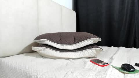 Snapshot of hector_18_ chatting on October 17, 2025, 8:39 am 18 online show from October 17, 2025, 8:39 am