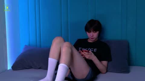 HEEJIN online show from April 10, 2026, 8:13 pm