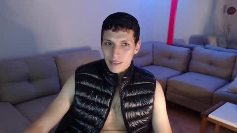 hefesto_69 online show from December 27, 2024, 2:58 am