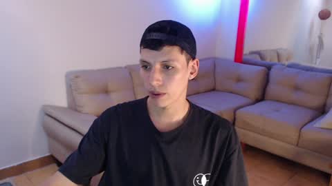 hefesto_69 online show from December 27, 2024, 9:43 pm