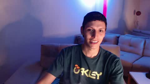 hefesto_69 online show from February 8, 2025, 1:54 am