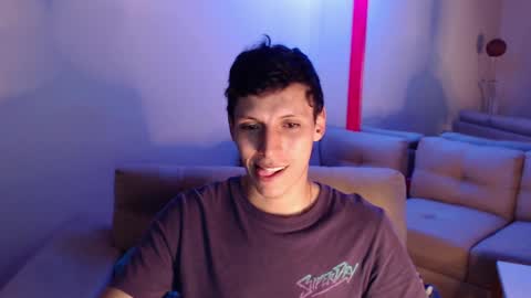 hefesto_69 online show from February 14, 2025, 11:31 pm