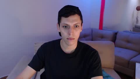 hefesto_69 online show from February 15, 2025, 9:59 pm