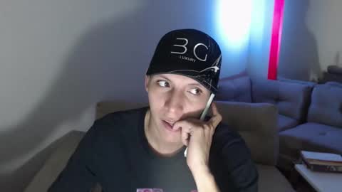 hefesto_69 online show from September 13, 2025, 11:59 pm