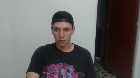 hefesto_69 online show from December 1, 2025, 1:43 am