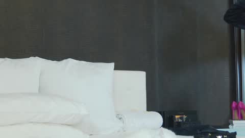 Snapshot of hefner_girl chatting on January 7, 2025, 1:38 am Helen online show from January 7, 2025, 1:38 am