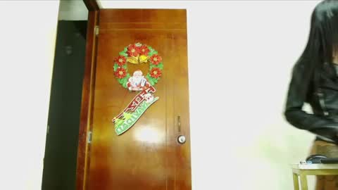 Snapshot of heidy_hotxxx chatting on December 13, 2024, 11:02 am heidy online show from December 13, 2024, 11:02 am