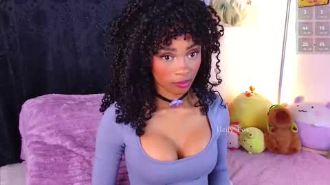 HEILY  online show from October 17, 2025, 4:04 am