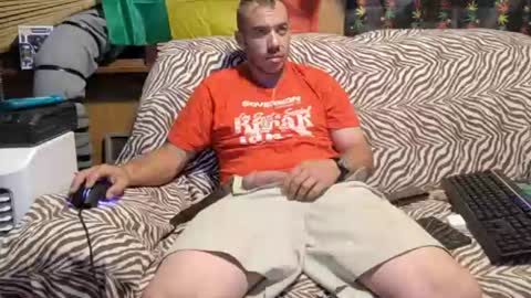 Snapshot of heisherrmann chatting on July 12, 2026, 2:24 am xxScubaStevexx online show from July 12, 2026, 2:24 am