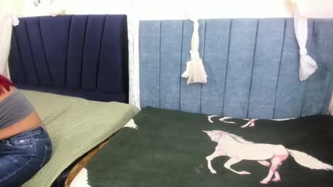 Snapshot of helen_23_ chatting on February 15, 2025, 11:28 am helen_23_ online show from February 15, 2025, 11:28 am