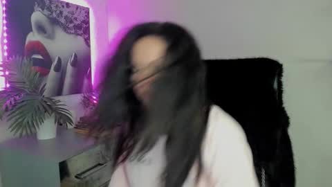 Helen online show from September 18, 2025, 5:42 am